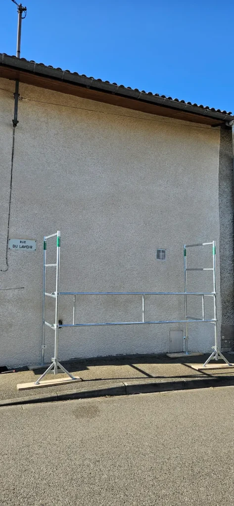 Ouverture de mur porteur dans maison en pisé avec travaux lourds sur bâti ancien dans l’Ain (01)